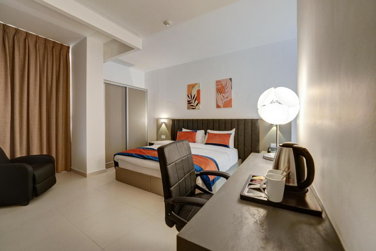 The Loft Hotel By Fhm Акаба Экстерьер фото